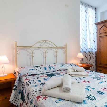 Camera Con Bagno Villa Isabel Cala Gonone Dış mekan fotoğraf