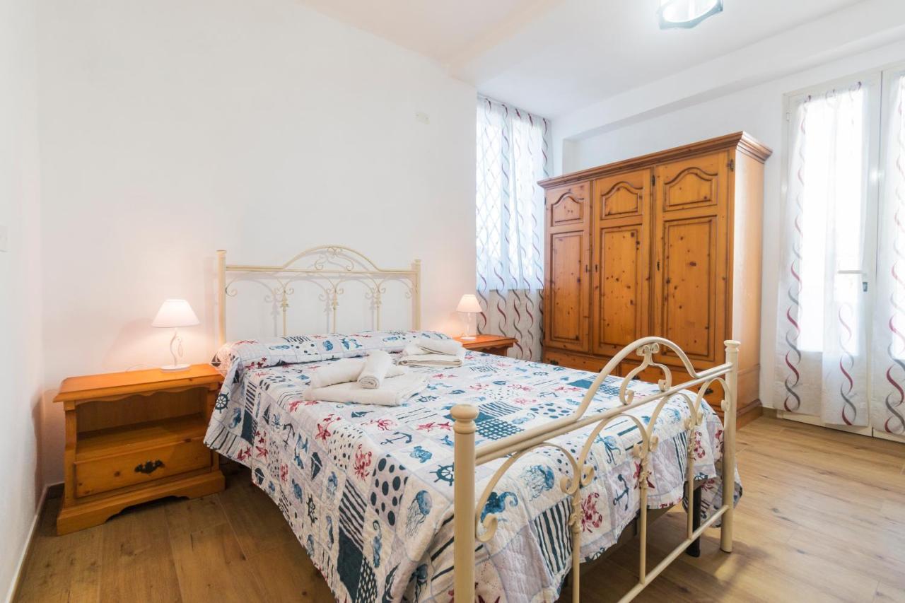 Camera Con Bagno Villa Isabel Cala Gonone Dış mekan fotoğraf
