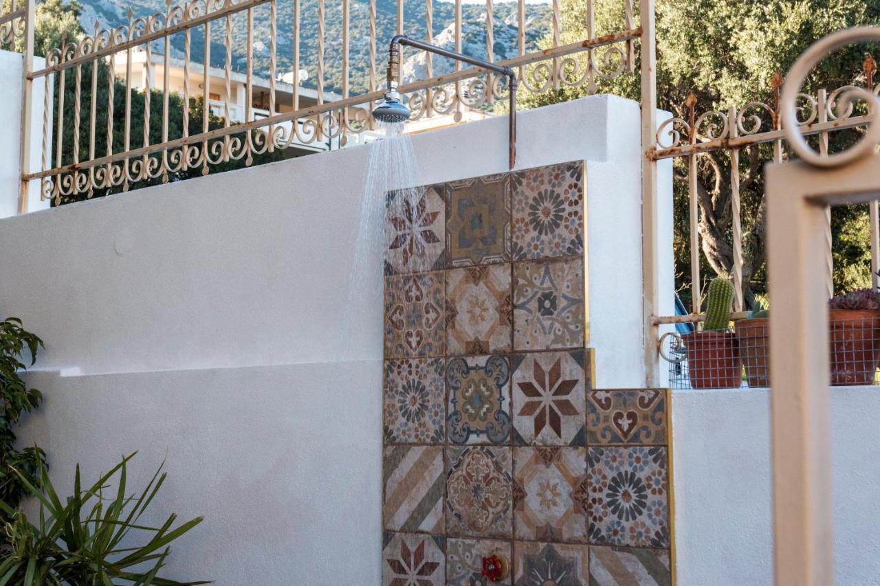 Camera Con Bagno Villa Isabel Cala Gonone Dış mekan fotoğraf