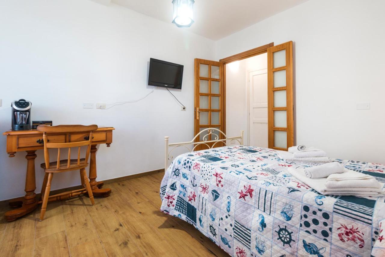 Camera Con Bagno Villa Isabel Cala Gonone Dış mekan fotoğraf